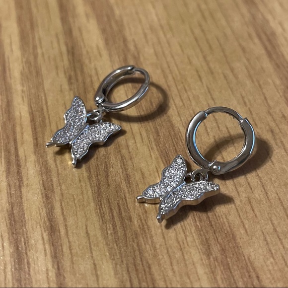 Accessories - Silver Sparkle Butterfly Earrings